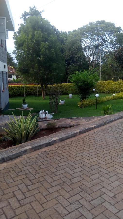 Dolfran Guest House Nairobi Bagian luar foto